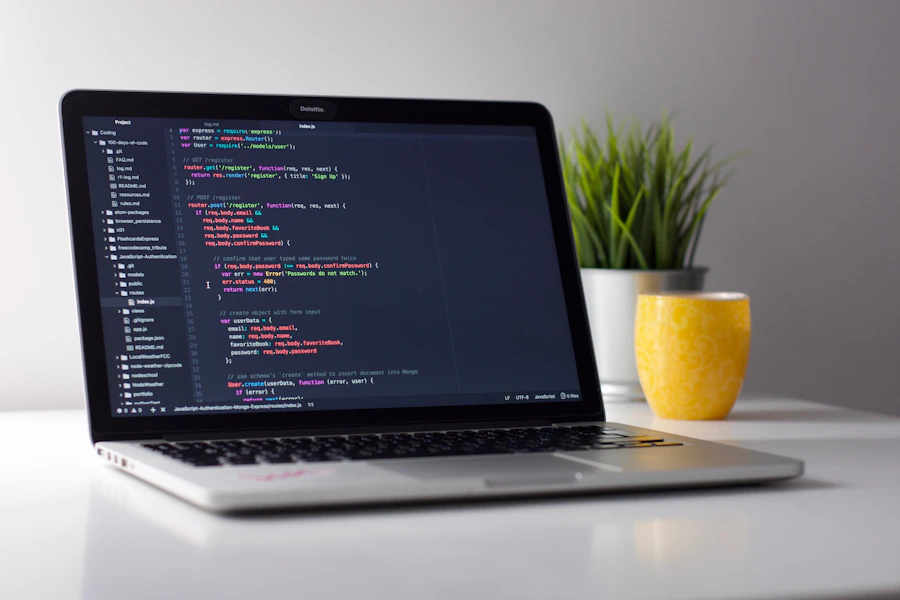 Desenvolvimento de software exibido em um editor de código